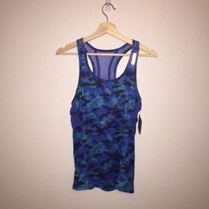 2 NWT Reebok Tank Tops
